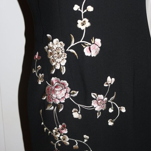 💥HP💥 Maggy London petites beautiful sheath dress size 4 - Picture 2 of 10